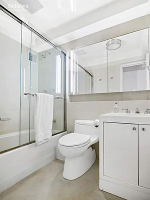 Rented by Sotheby's International Realty | media 18