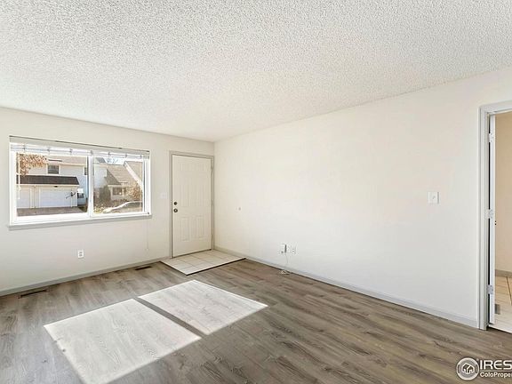 4th image of 1523 Peacock Pl