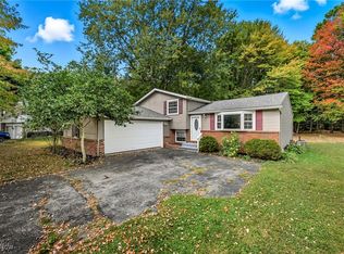 7837 Raglan Dr NE, Warren, OH 44484