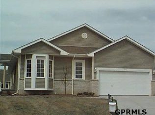8158 S 93rd Cres, La Vista, NE 68128