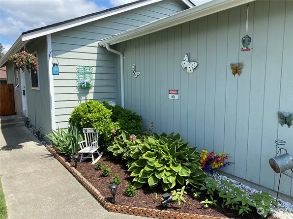 709 Lois Lane, Sultan, WA 98294