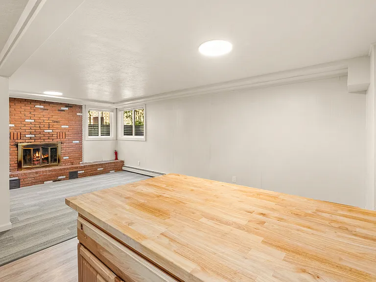 515 S 11th Ave #B — Photo 1
