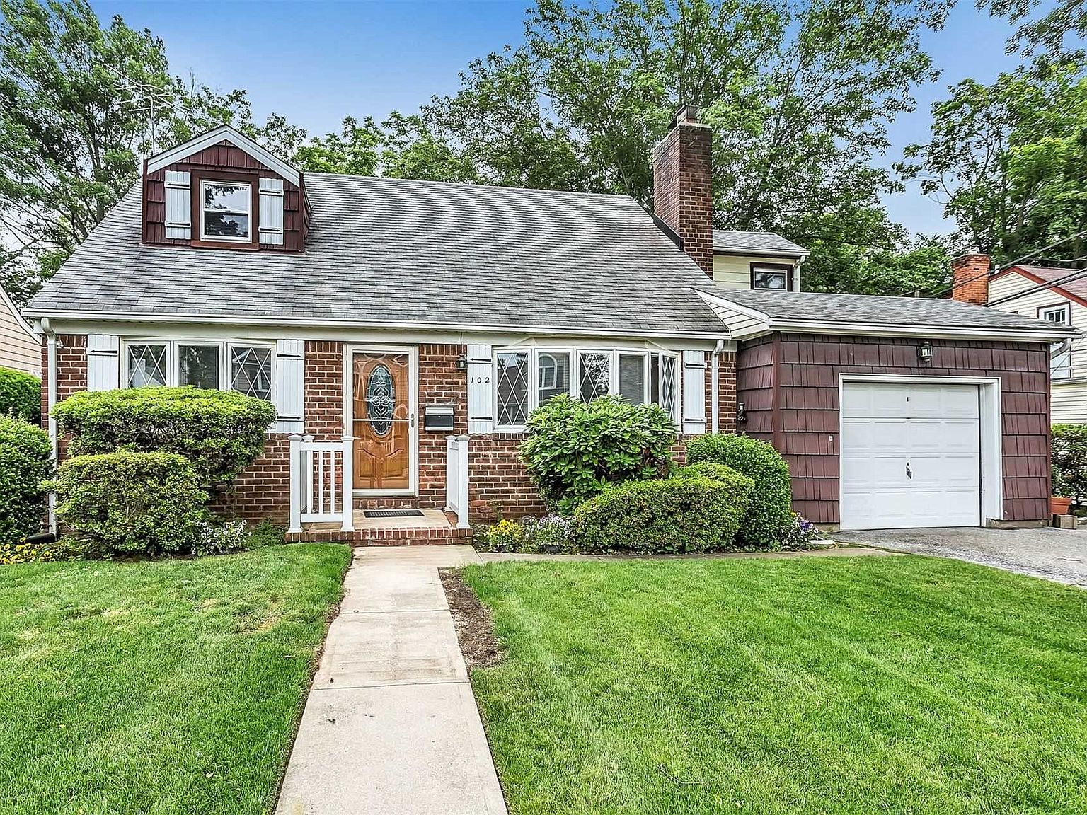 102 Maple Dr, New Hyde Park, NY 11040 Zillow