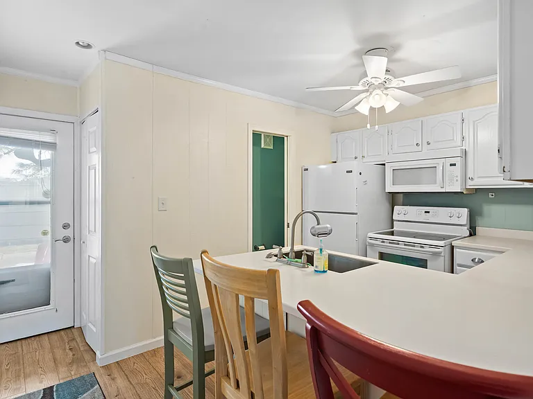 Entry Kitchen