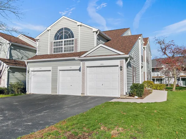 16 Taylor Ct #B, Streamwood, IL 60107