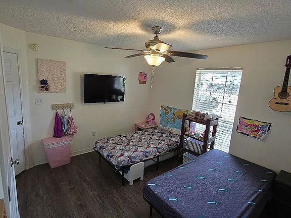 3rd image of 5106 Whitehurst Ln