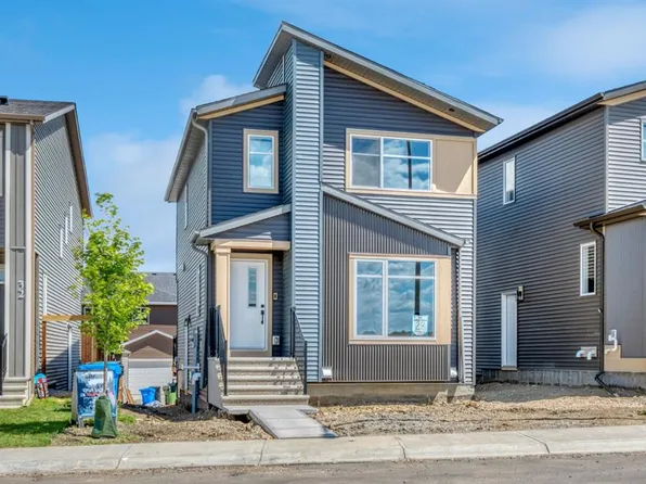 28 W Mitchell Way NW, Calgary, AB T3R 2G2