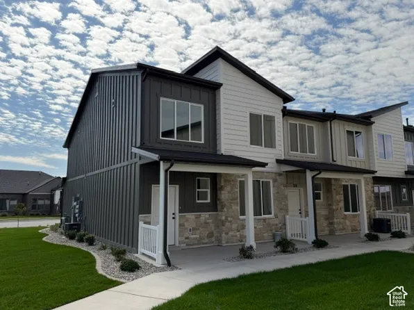 142 E 2350 N #60, North Ogden, UT 84404
