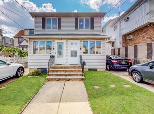 30 Conger St, Staten Island, NY 10305