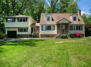 31 Parker Rd, Edison, NJ 08820
