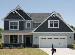 745 Pecan Grove Loop, Hope Mills, NC 28348