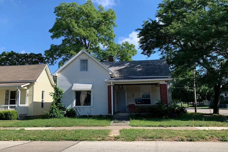 226 E Lincoln St photo 1