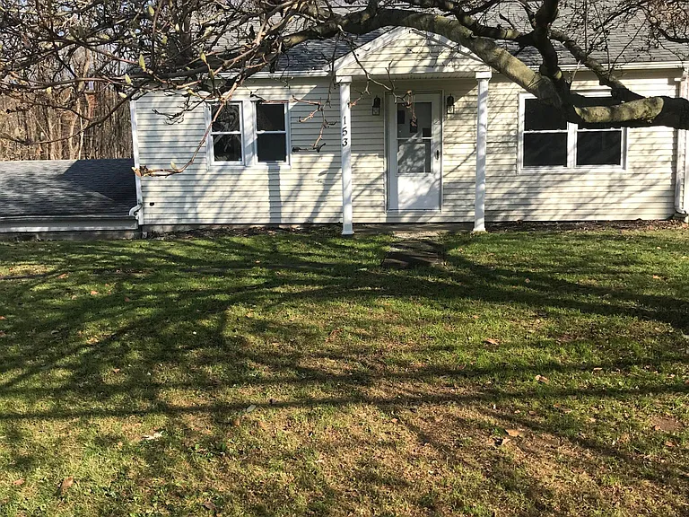 153 Kelly Rd — Photo 1