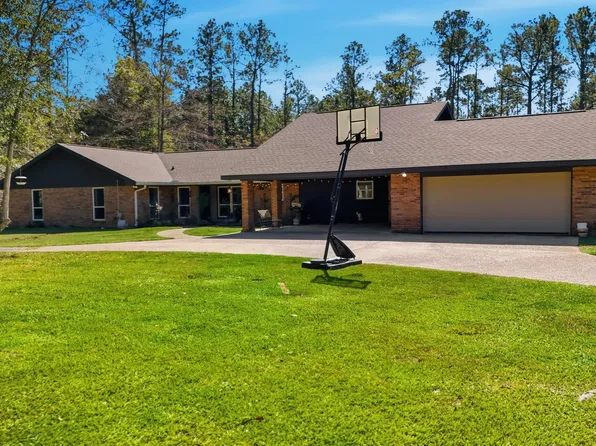 192 Sycamore Rd, Carriere, MS 39426