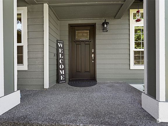 4th image of 30508 Cumberland Drive
