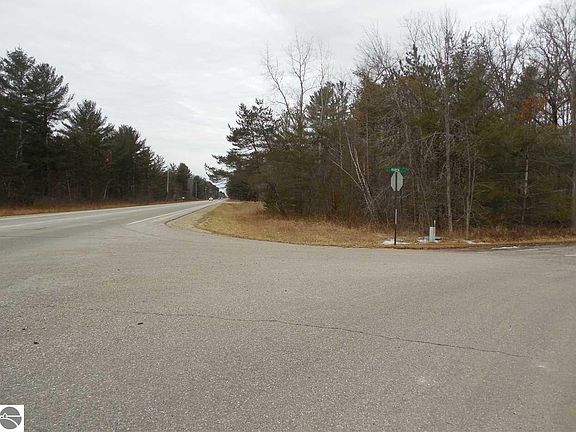 4th image of N Marvin Dr
