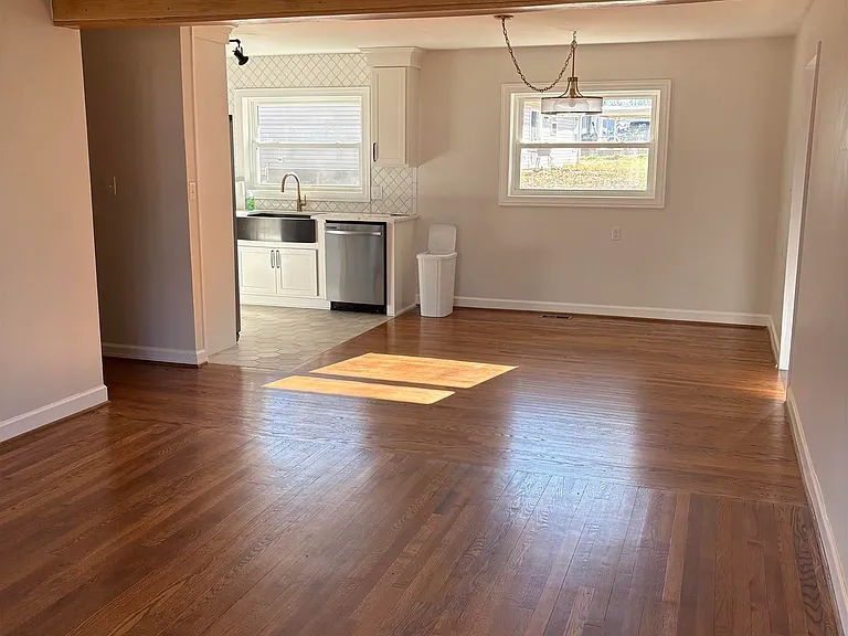 102 Muse Cir — Photo 12