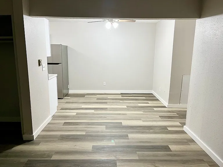 Cedar Crest Apartments — Photo 13