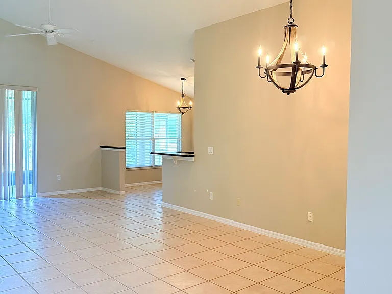 5528 Misty Wood Ct — Photo 4