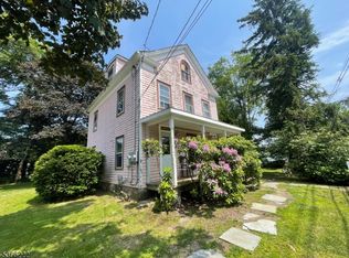 6 Orchard St, Denville, NJ 07834