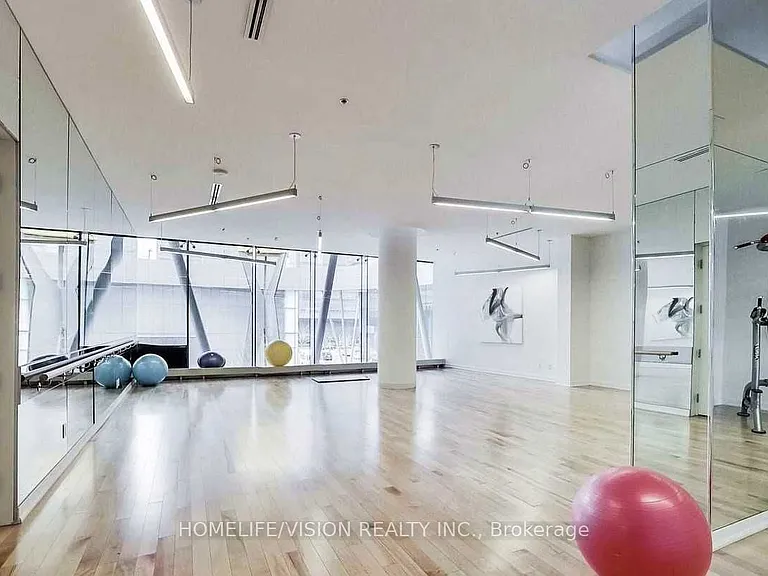 12 York St #3001 — Photo 11