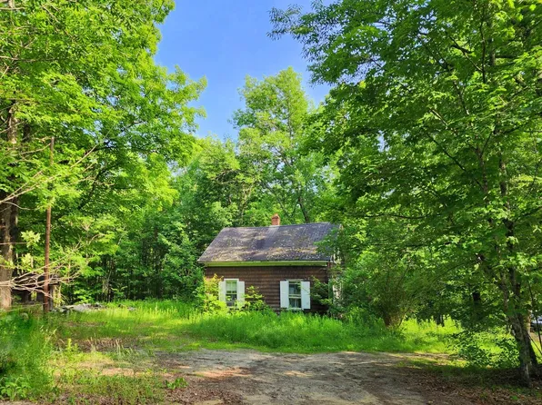 17 Center Hill Road, Weld, ME 04285