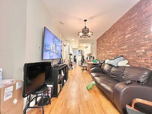 Rented by Doorway NYC, LLC | media 4