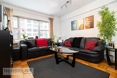 Rented by NextStopNY