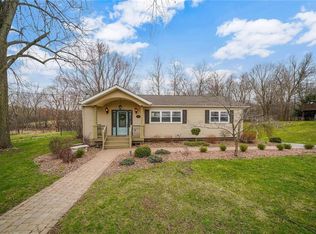 18 Bridle Ln, Chester, NY 10918