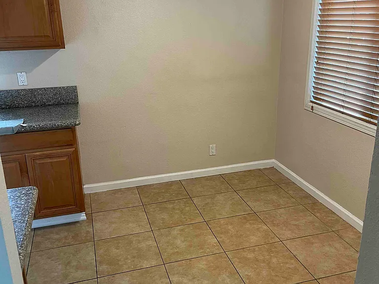 Bonita Dr — Photo 7