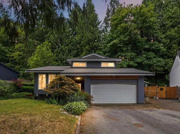 19750 Wildwood Cres N, Pitt Meadows, BC V3Y 1M4