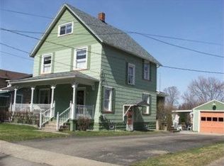 70 School St, Hubbard, OH 44425