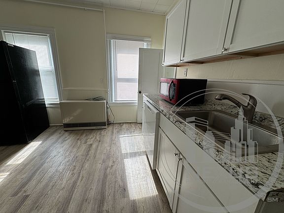 5th image of 73 E Central St #3