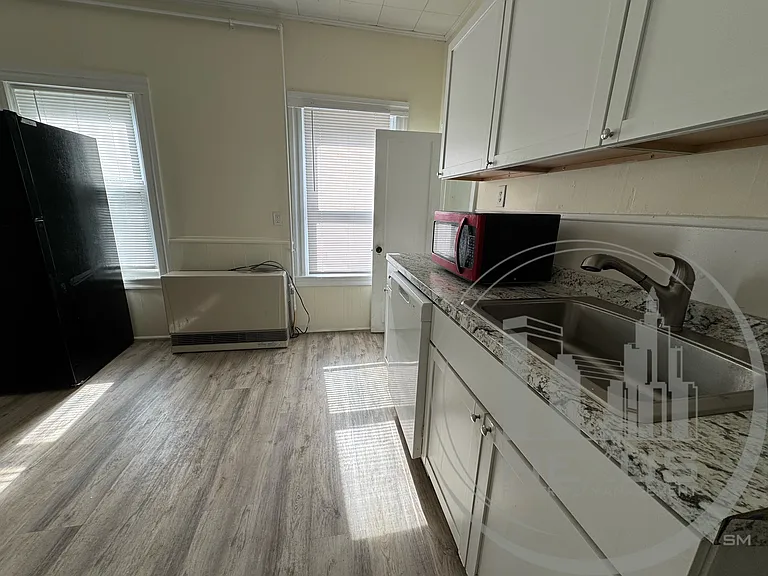 73 E Central St #3 — Photo 5