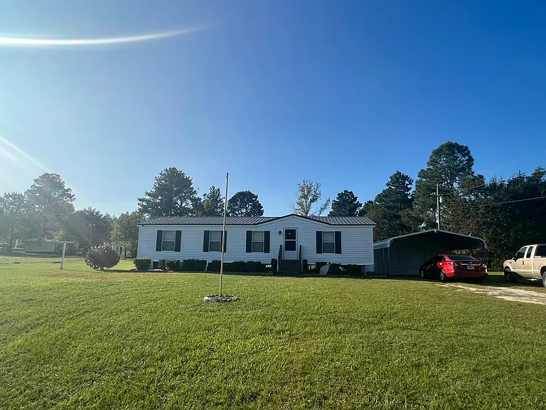 656 Paul Kennedy Rd — Photo 1