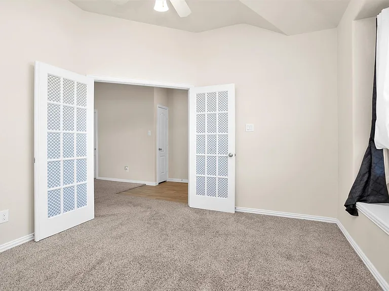 223 Shoreview Dr — Photo 9
