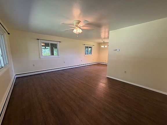 3rd image of 3737 W Howell Rd