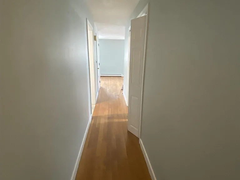 92 Sylvia St #1 — Photo 2