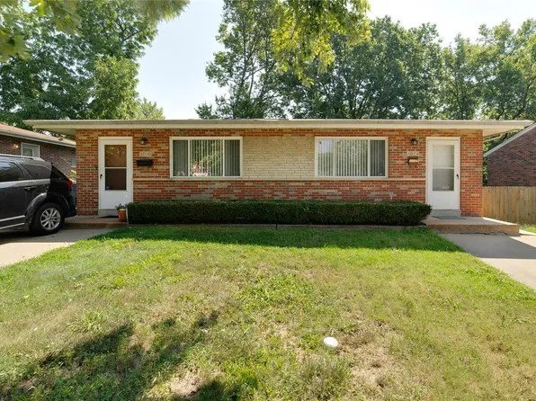 4024 Esseldale Dr #4026, Saint Ann, MO 63074