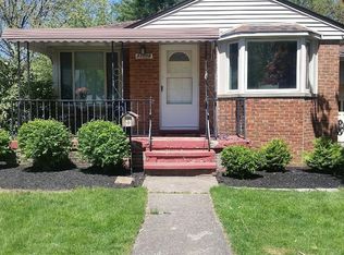 31006 Carlton Dr, Bay Village, OH