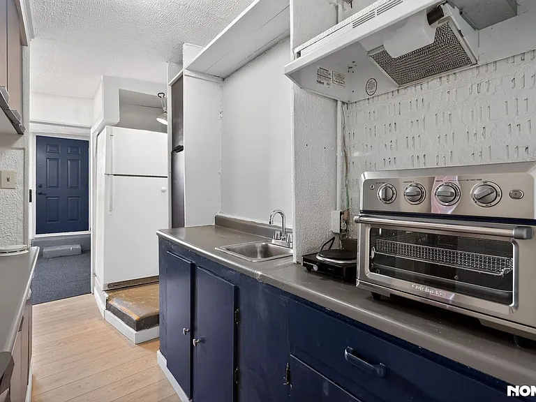 2509 Royalty Ct #B — Photo 15