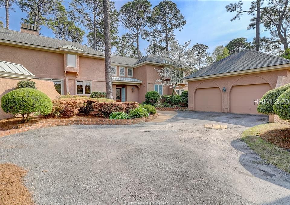1st image of 6 Spring Hill Ln