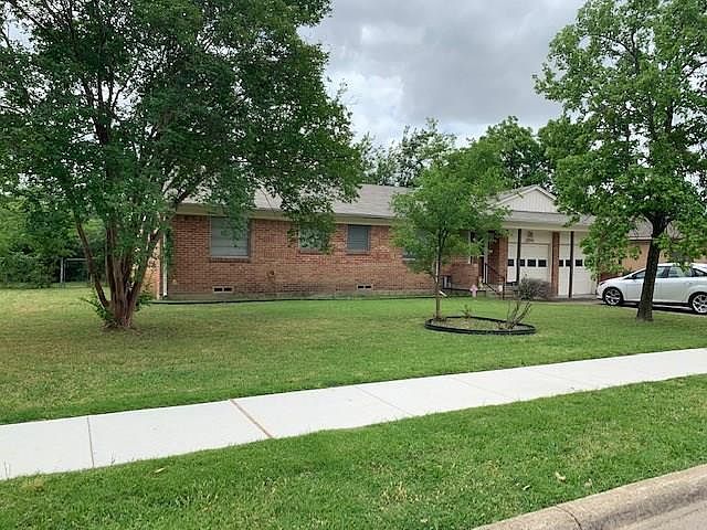 1st image of 2958 Mark Twain Dr