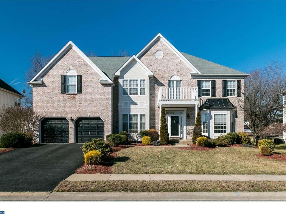 1st image of 26 Blue Spruce Dr