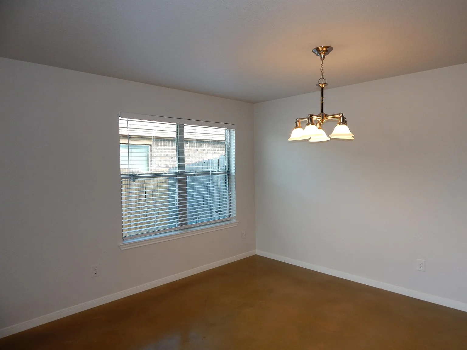 1809 Indian Trail — Photo 4