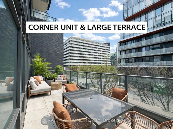 455 Front St E, Toronto, ON