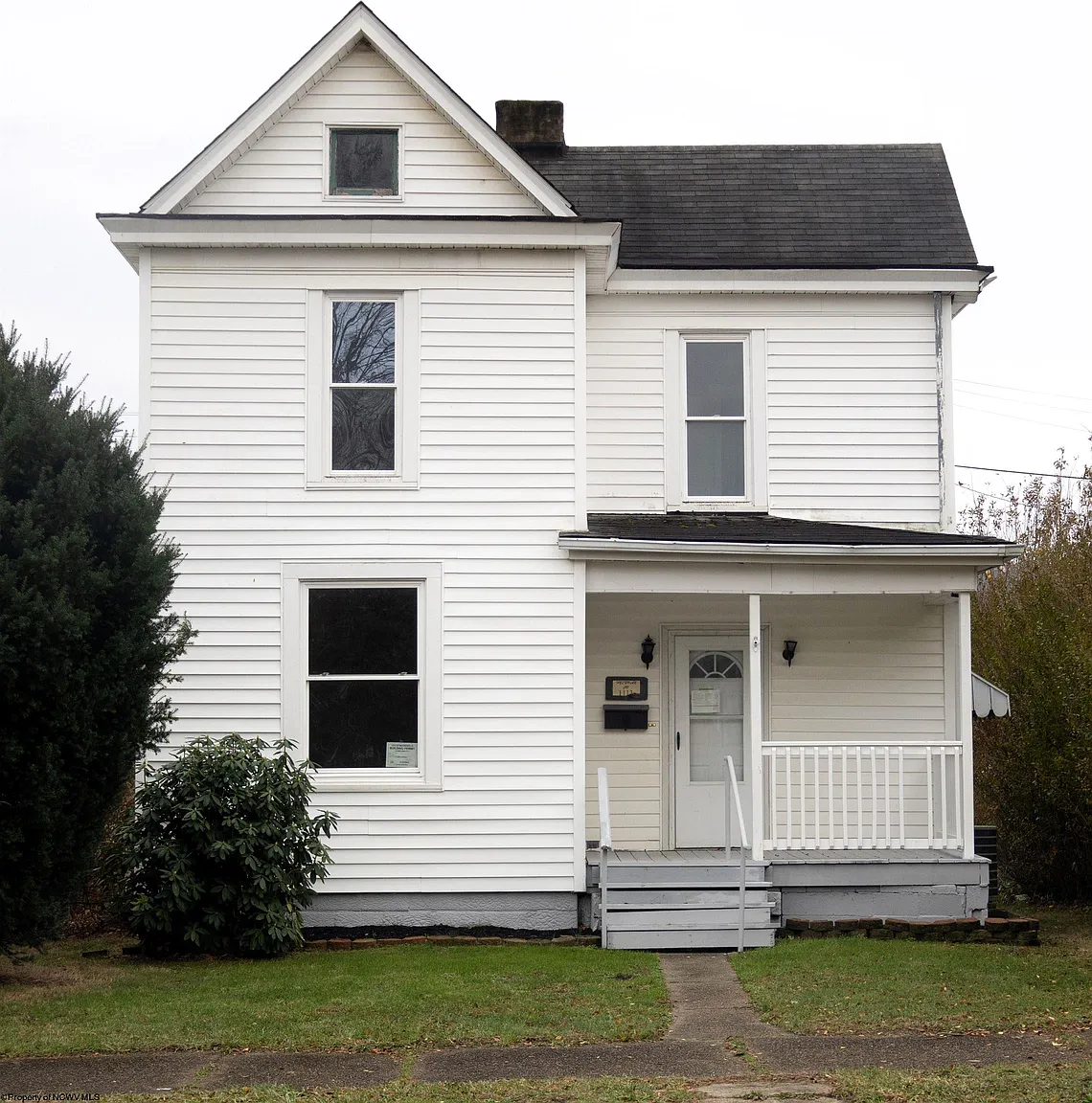 1113 9th St photo 1