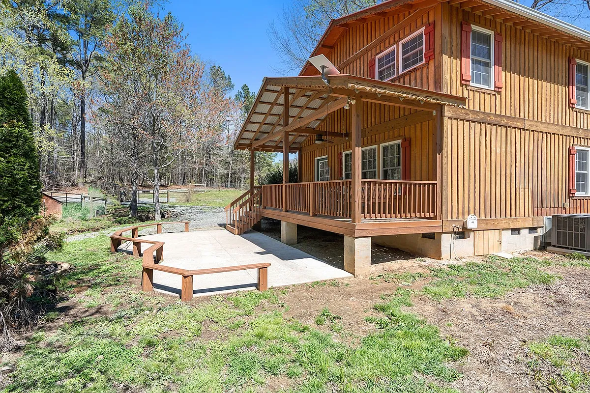 Building Photo - 35 Hedgecock Farm