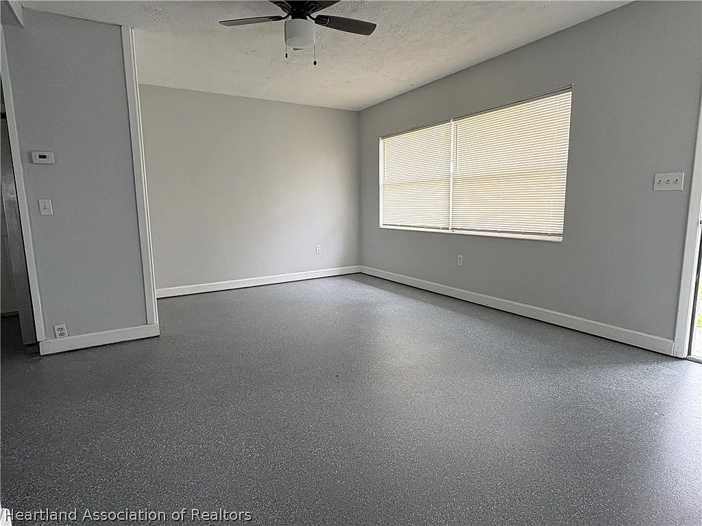 5 bed, 3.0 bath, 1536 sqft, $2,000 — Photo 3