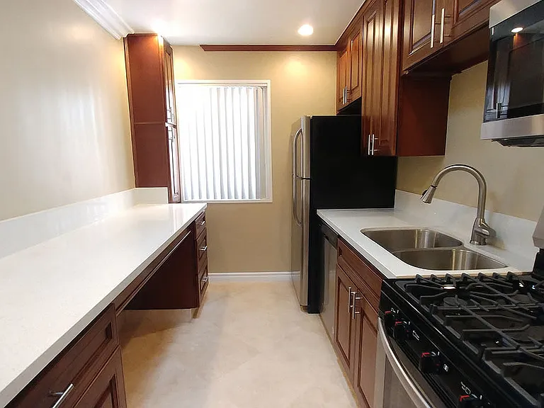 Edgemont Apts — Photo 64